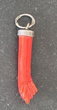 Amulette mano figa en corail