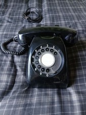 Téléphone à cadran rotatif
