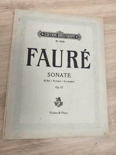 Ancien livre partitions - , fauré