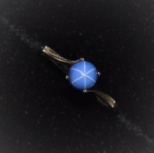 Saphir Etoilé Bleu de 1,50 ct Taille Rond Cabochon - Bague en Argent 925