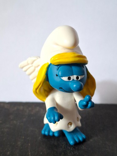 Rare figurine schtroumpfette - !,