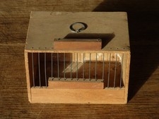 Ancienne petite cage de transport à oiseau en bois (marché aux oiseaux )