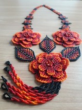 Collier en Perles De Rocailles "Fleurs Huichol", Style des traditions Mexicaines