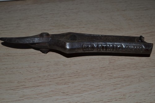 Très beau sécateur ancien