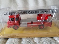 Camion pompier Saviem échelle