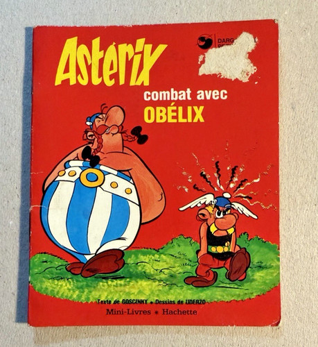 Asterix combat avec - asterix, obelix