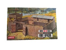 Vintage Airfix Fort Apache HO