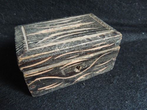 Petite tirelire ancienne - , en