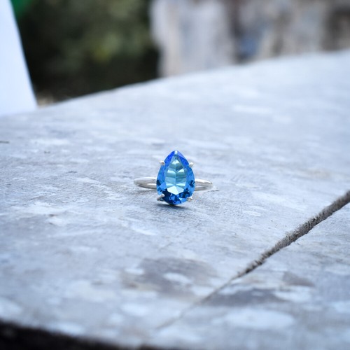 Joli suisse bleue gemme - joli,