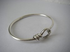 JOLI BRACELET JONC OUVRANT RIGIDE 24 gr en Argent massif 800  N°193