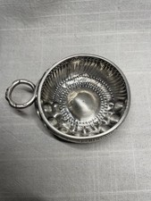 Taste-vin, Tastevin en argent