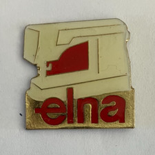 02 - Pin's Couture Machine à Coudre TOYOTA - sewing machine