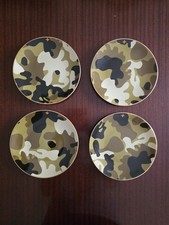 Assiettes camouflage JC de Castelbajac Maison Deshoulières