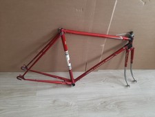 Cadre velo PEUGEOT randonneur