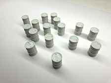 1/43 lot 16 fûts gris clair