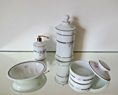 Ensemble porcelaines de - 5,