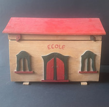 JOUET ANCIEN - MAISON D'ECOLE EN COFFRET BOIS - SALLE DE CLASSE - FRANCE XXème