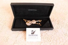 TRES BELLE BROCHE SWAROVSKI -