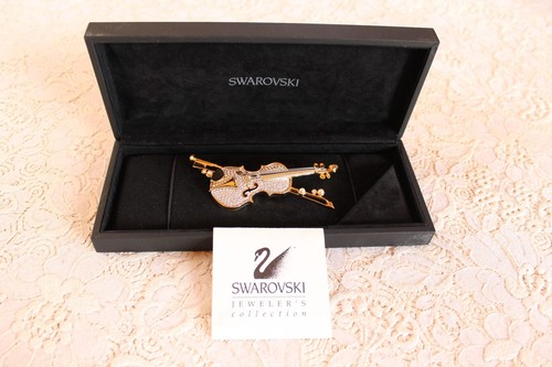 Tres belle broche swarovski - belle,