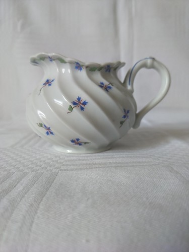 Pot lait porcelaine - en,