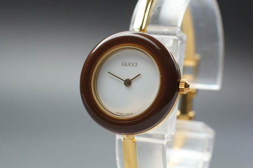Presque comme neuf - montre, à