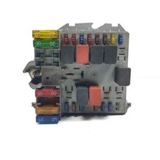 46796536 boîtier fusibles