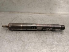 8200815416 injecteur RENAULT