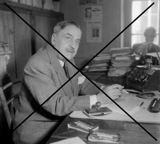 PHOTO DE BERNARD GRASSET 1954