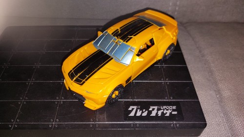 Transformers bumblebee robot - transformers,