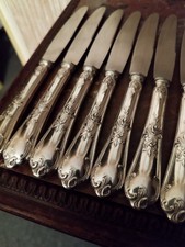 11 Couteaux à Entremets à