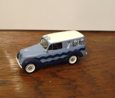 Voiture miniature 1/43-Ixo