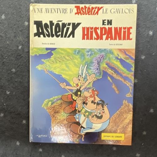Astérix en - -,