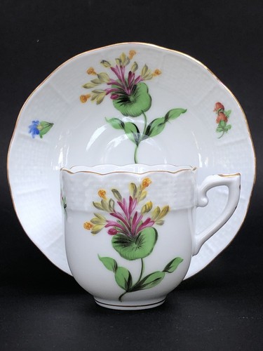 Sublime tasse sous - tasse,