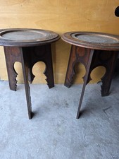 Deux tables à thé