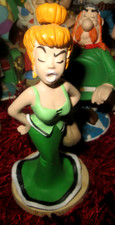 Astérix - Goscinny - Uderzo-Ancienne statuette-Mme Agecanonix - Résine