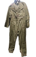 Épaisse combinaison verte de tankiste Français taille 108M Armée Française