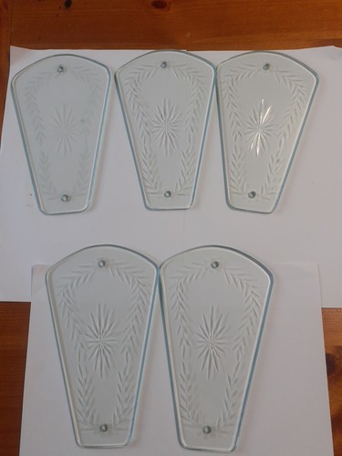 Verres anciens avec motif - verres,