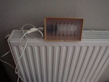 LAMPE APPLIQUE COULEUR PIN