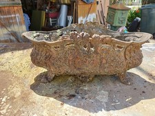 1 Jardinière en Fonte 1900 de Charleville - Mézières Style Rocaille