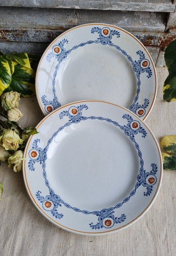 Anciennes assiettes plates - 2,