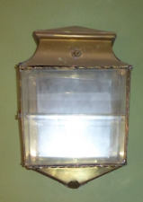 Vitrine Murale Verre et Laiton Fond Miroir Électrifiée Collection Miniatures