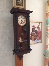 ANCIENNE PENDULE MÉCANIQUE