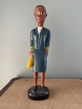 Art africain: Statue d'hôtesse de l'air-Aviation-Art naïf-Figurine fait main
