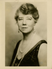 Mme Alfred Henry Washburn  Vintage silver print Tirage argentique d'époqu