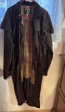 manteau cache poussière