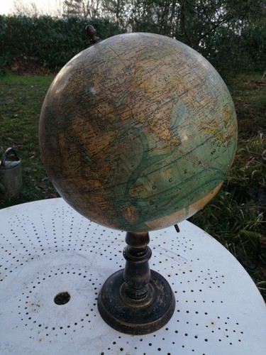 Ancien grand globe terrestre