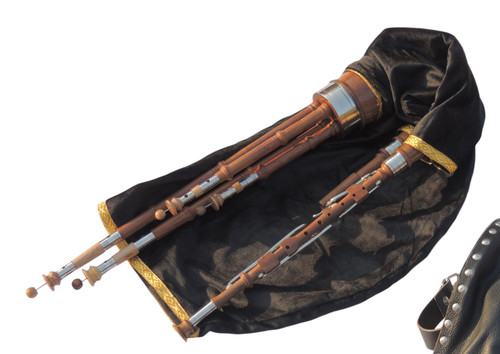 Northumbrian smallpipes - northumbrian,