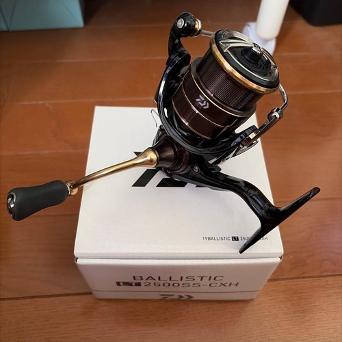 Moulinet pêche daiwa 19 - pêche,