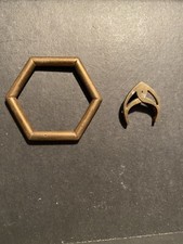 Accessoires Christian DIOR (bracelet ?Boucle Sac ?)+  CARTIER (boucle Ceinture?)