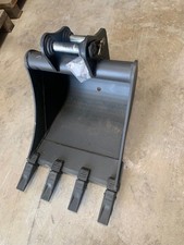 Godet de 500mm axes 35mm pour